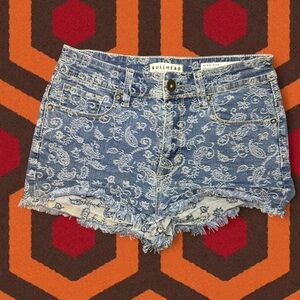 Bullhead Denim Co. PACSUN Vintage 2010s High-Rise Paisley Denim Shorts — Size 8